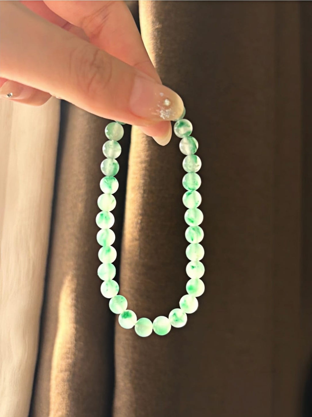 8mm Natural African Green Jade-Like Stone Bracelet (Dulong Jade Trade Name) – Handmade Beaded Stretch Bracelet with Natural Internal Patterns