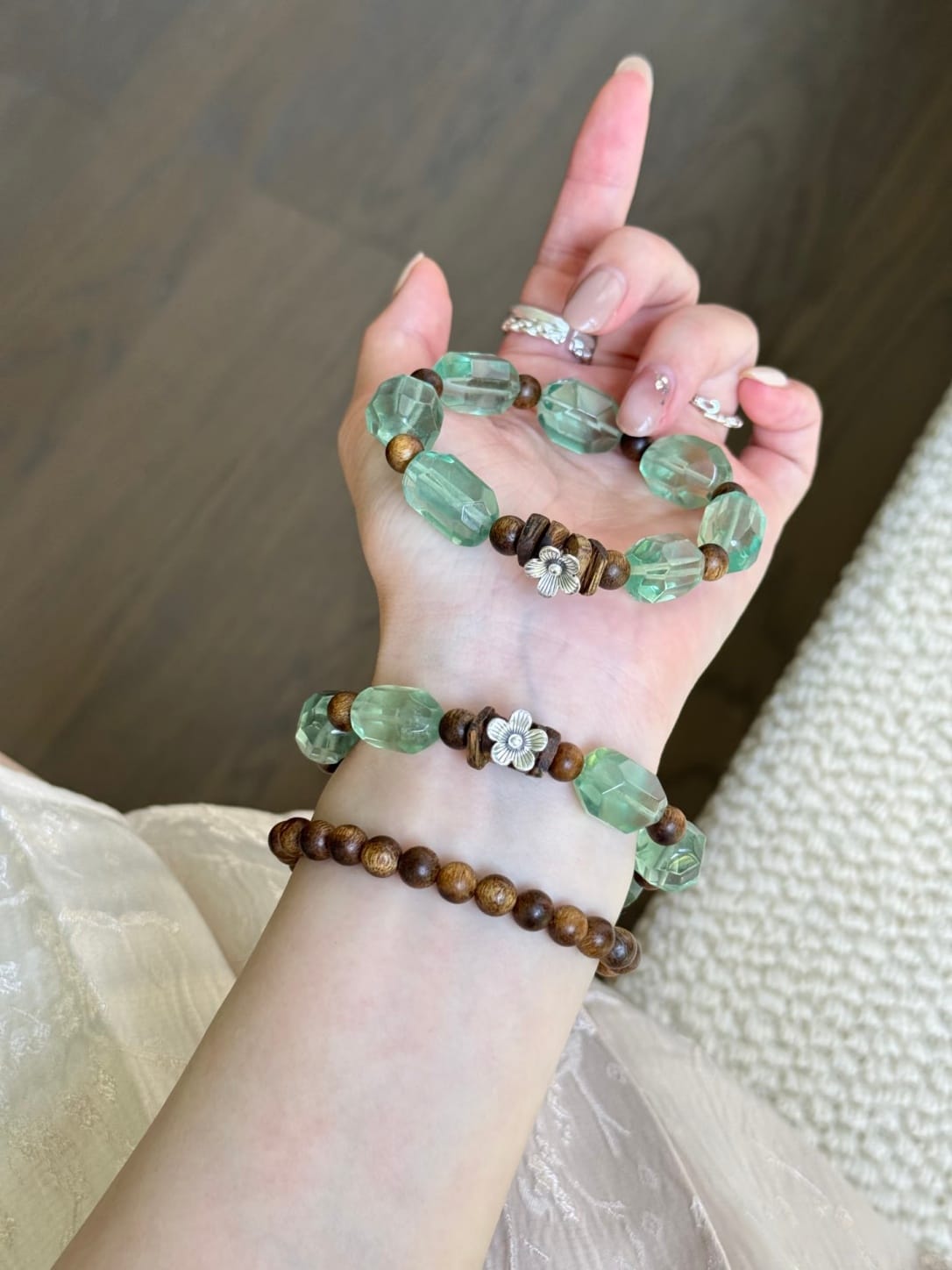 Natural Green Fluorite & Agarwood Beaded Bracelet | Modern Oriental Jewelry