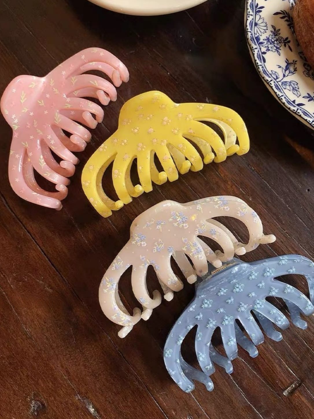 Ditsy Floral Acetate Hair Claw Clip | Elegant Flower Hair Accessory