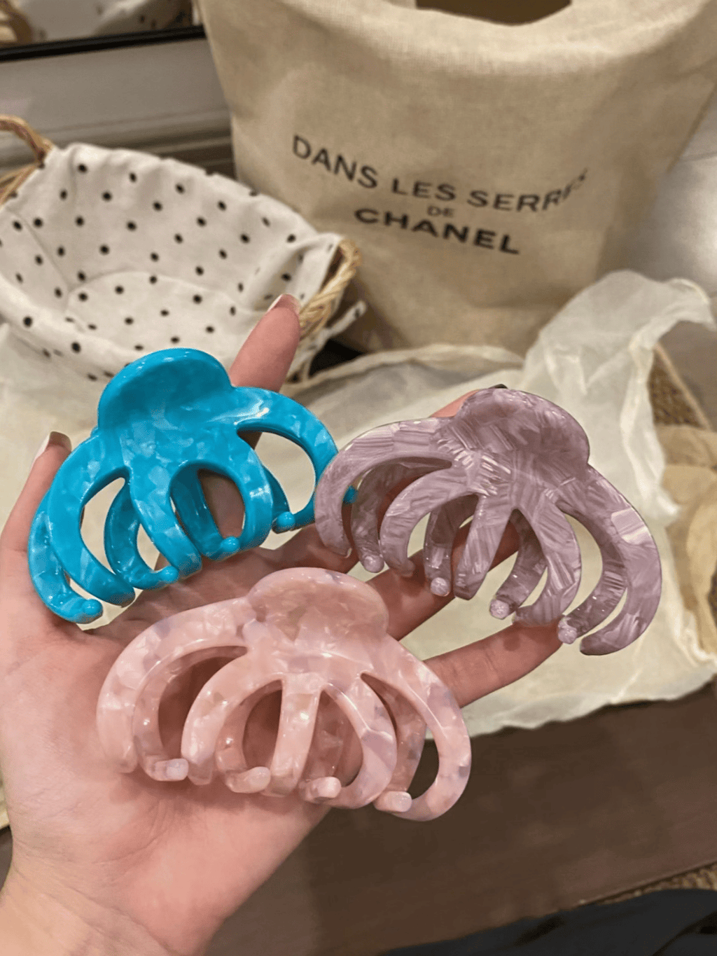 Dreamy Textured Acetate Hair Claw Clip – Elegant Large Hair Accessory