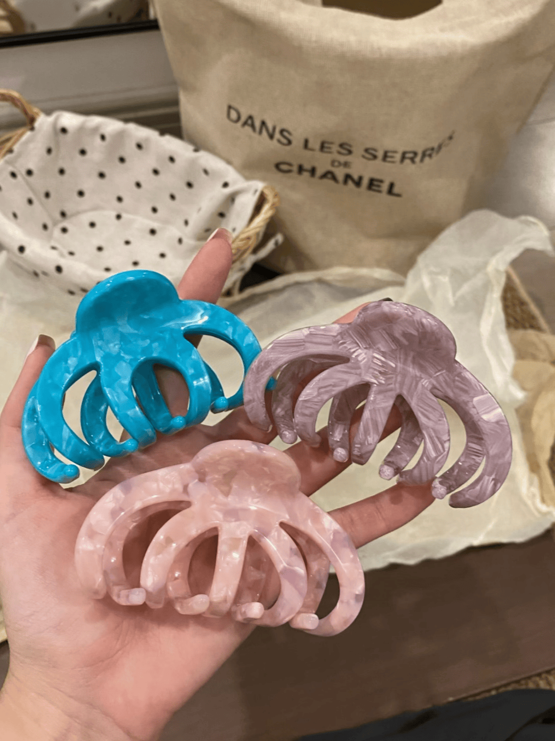 Dreamy Textured Acetate Hair Claw Clip – Elegant Large Hair Accessory