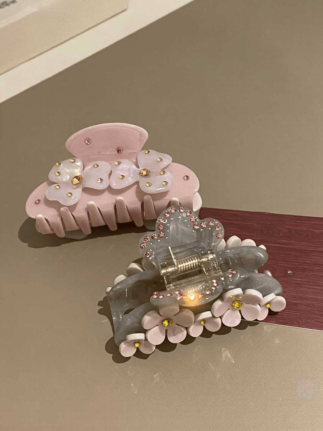 Elegant Camellia Rhinestone Hair Claw Clip – Vintage Floral Acetate Hair Clip for Women