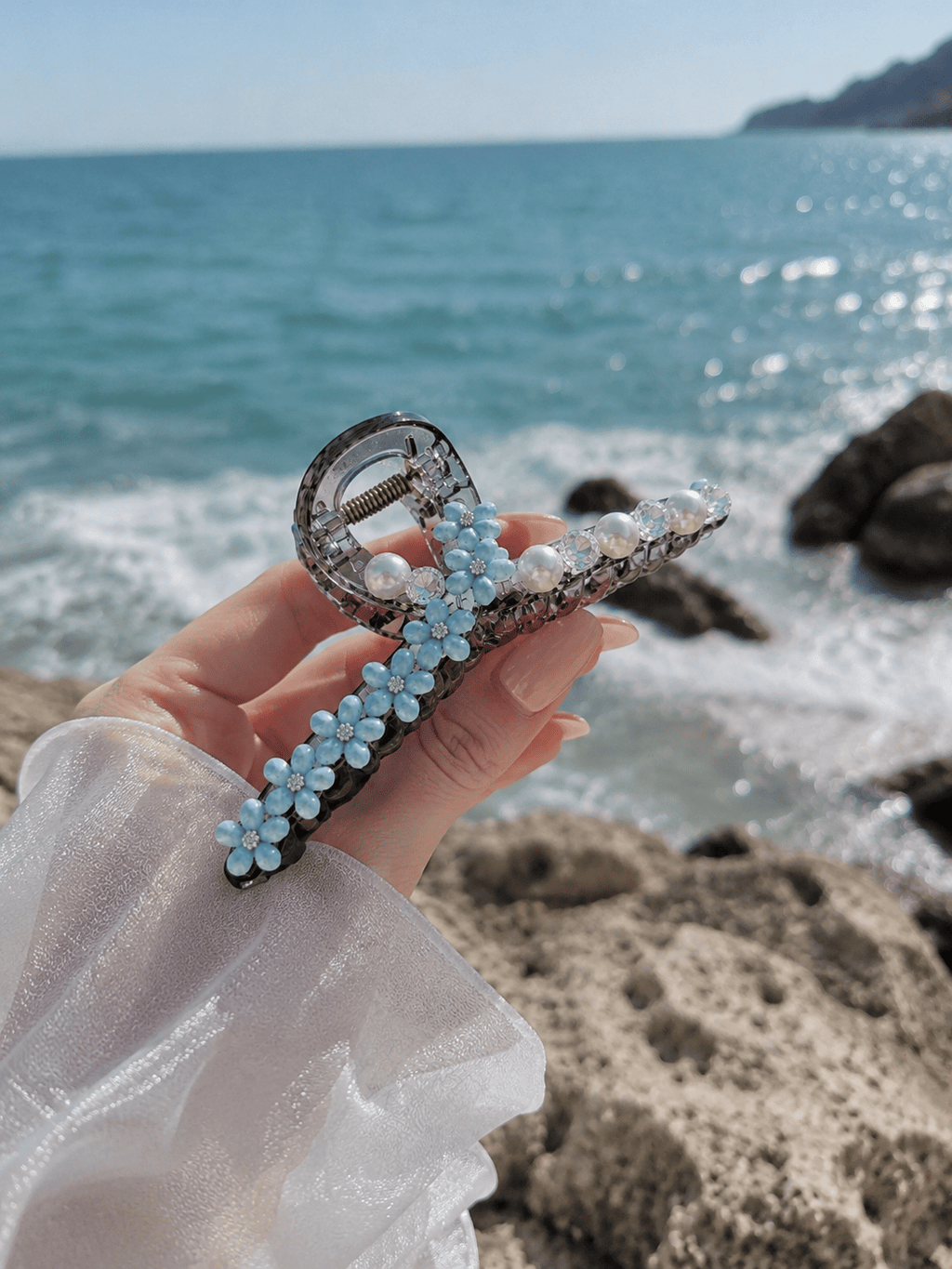 Elegant Pearl & Rhinestone Hair Claw Clip for Women, French Style Hair Accessory for Updos, Weddings & Everyday Wear