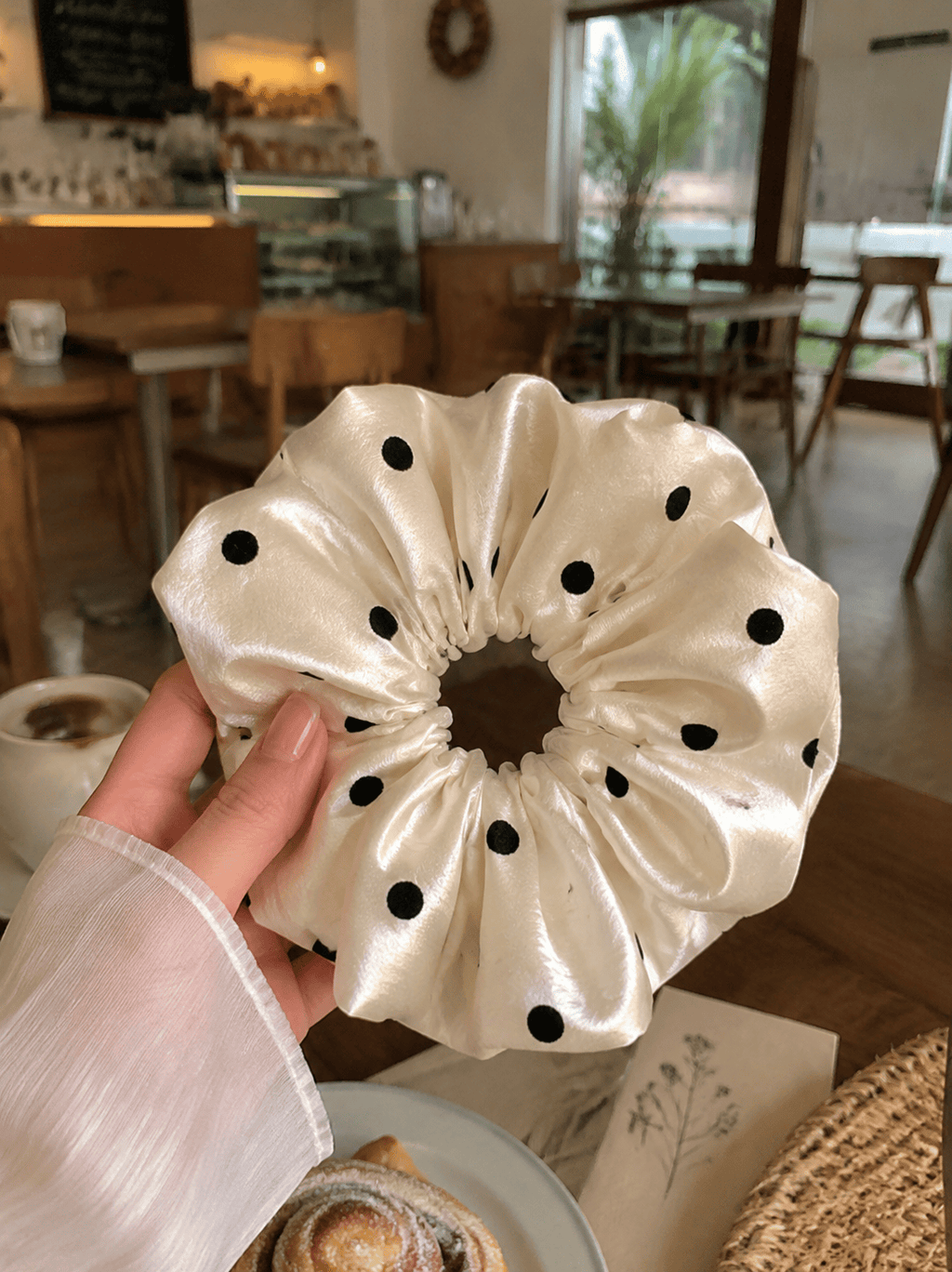 Elegant Satin Polka Dot Scrunchie – Glossy Pearl Shine Hair Tie