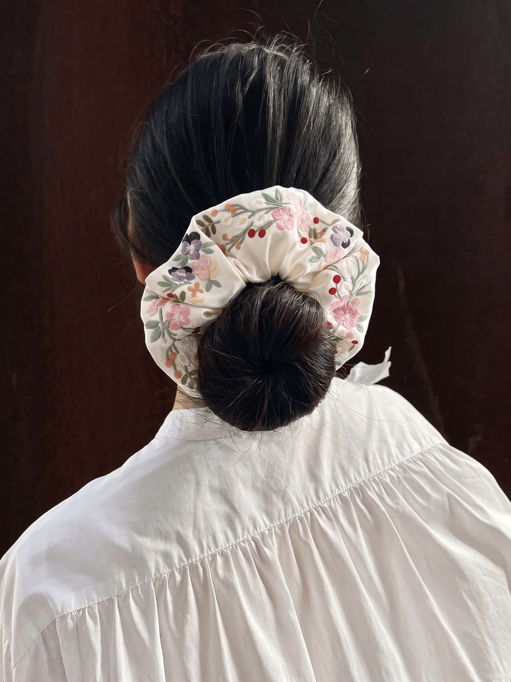 Embroidered Floral Satin Scrunchie – Oversized Hair Tie for Women, Soft & Gentle Ponytail Holder, Vintage Botanical Accessory