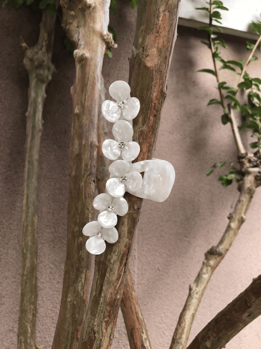 Flower Acetate Hair Claw Clip for Thick Hair – Oversized Floral Hair Clip with Strong Hold