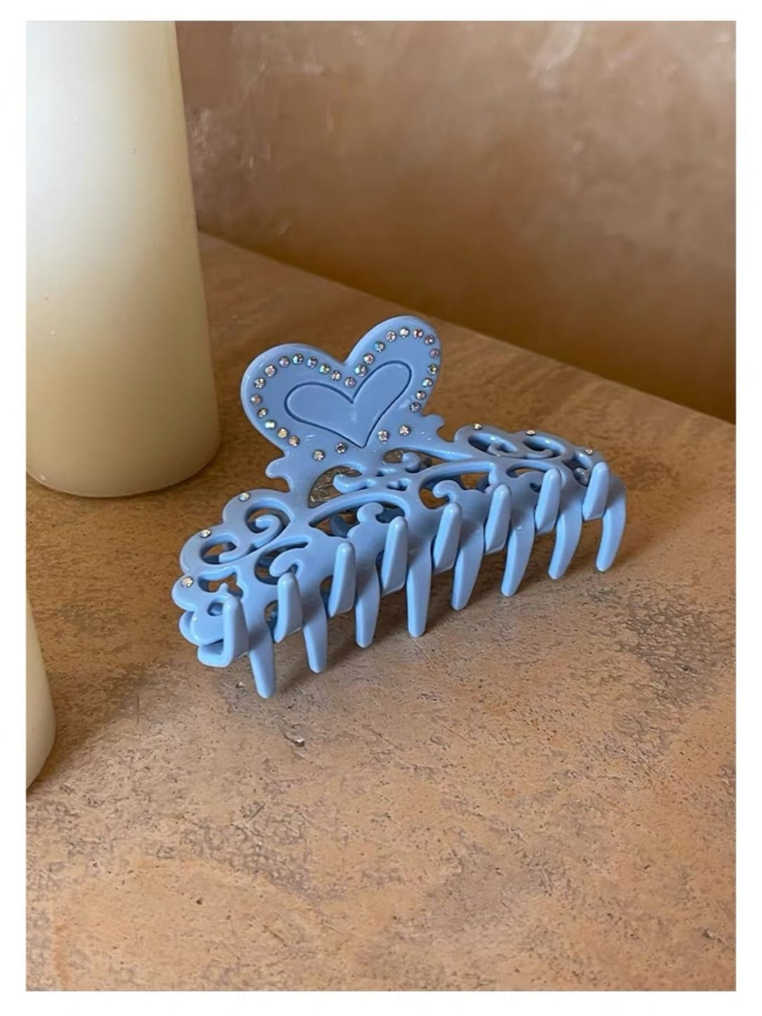 Hollow Cutout Acetate Hair Claw Clip – Sky Blue Rhinestone Heart Design
