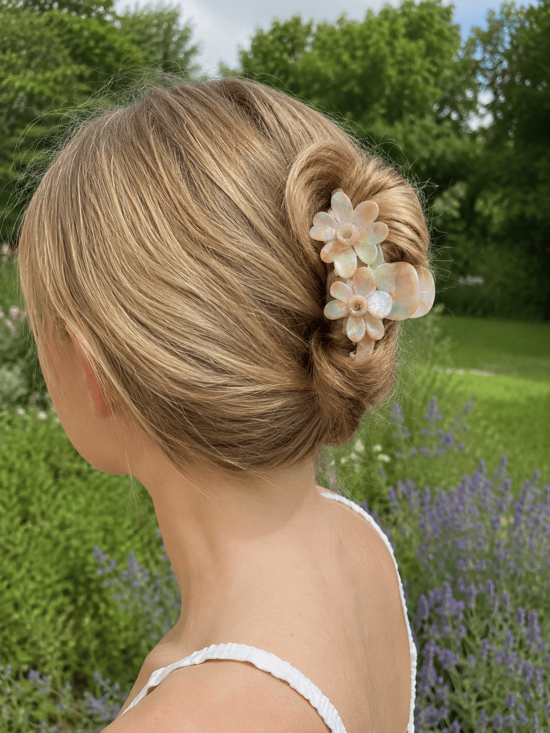 Large Pastel Floral Hair Claw Clip – Iridescent Acetate Rose Claw for Thick Hair, Elegant French Hair Accessory for Women