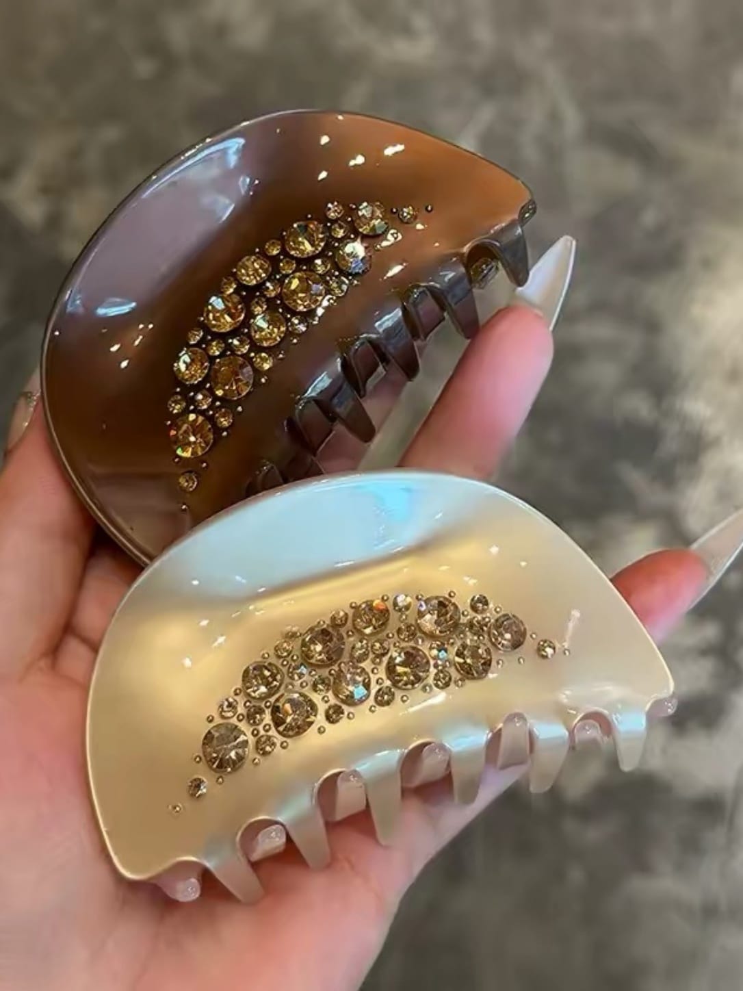 Luxury Rhinestone Acetate Hair Claw Clip – Glossy Elegant Hair Accessory