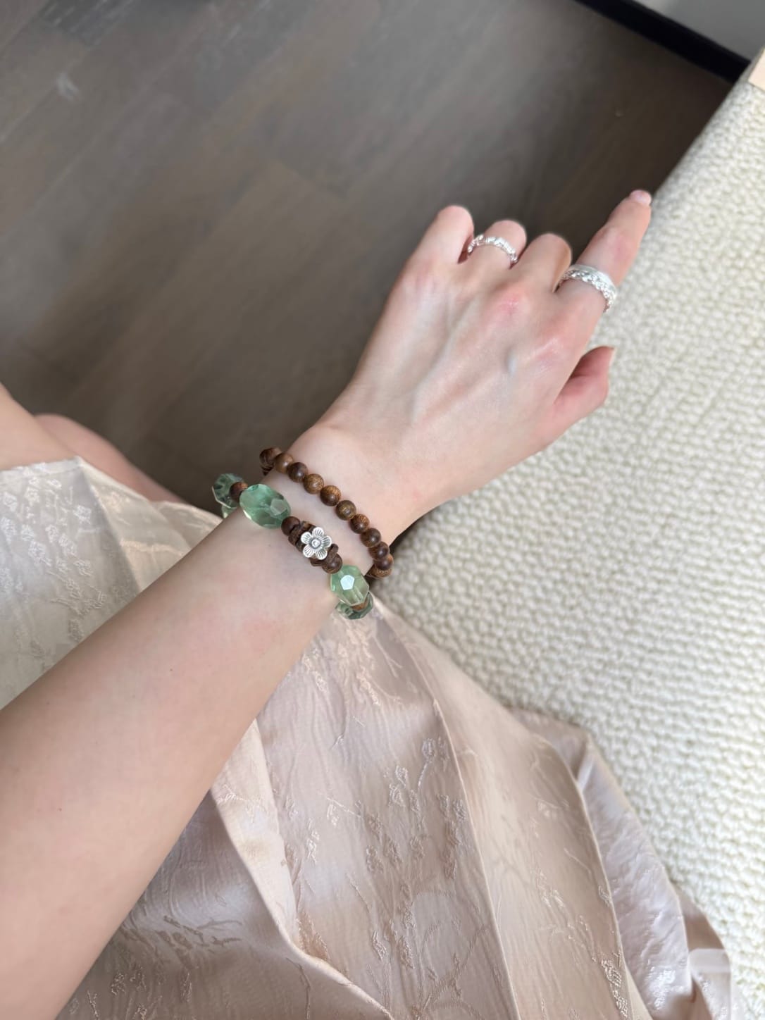 Natural Green Fluorite & Agarwood Beaded Bracelet | Modern Oriental Jewelry