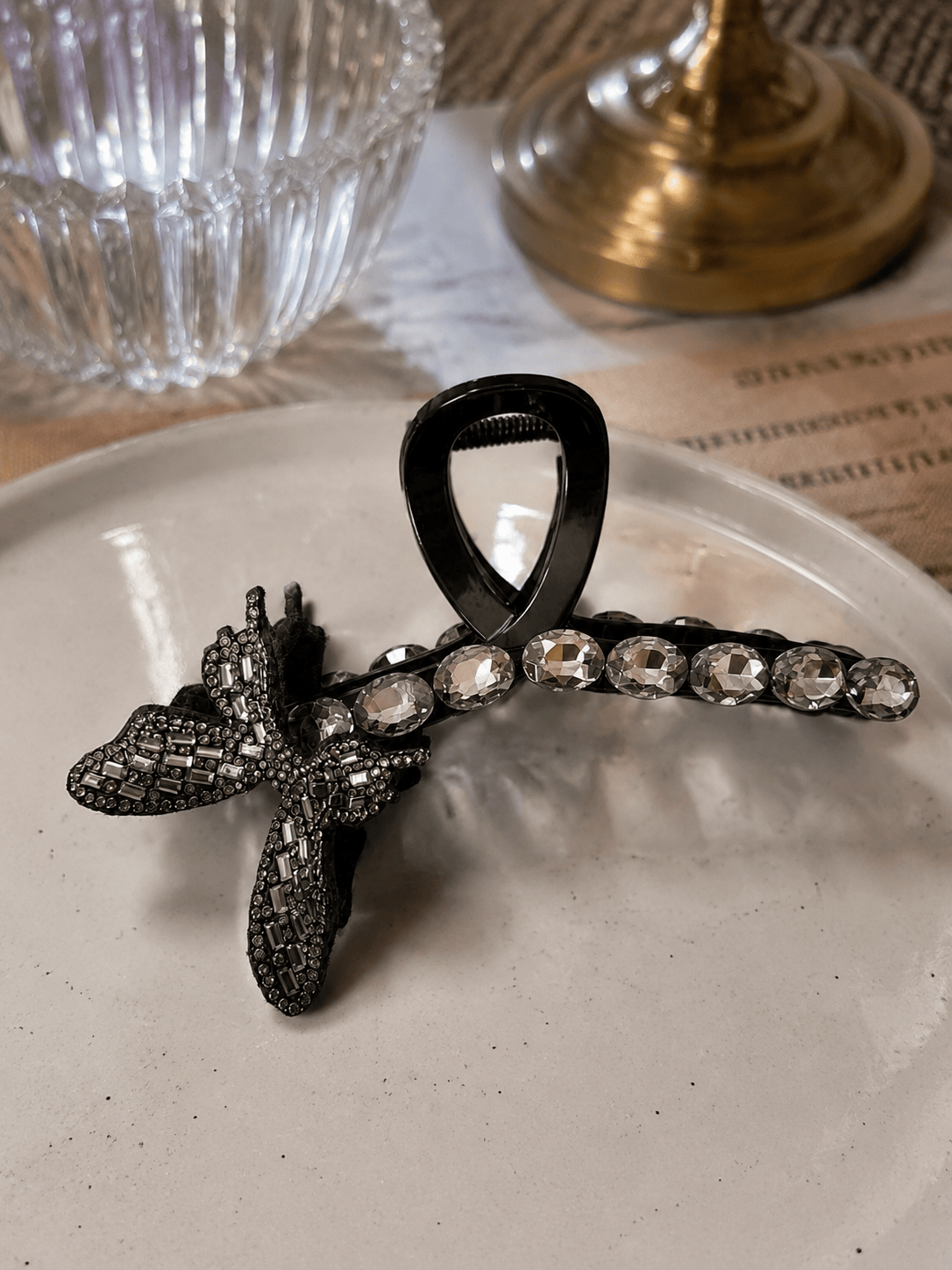 Oversized Crystal Butterfly Hair Claw Clip – Elegant Rhinestone Hair Accessory