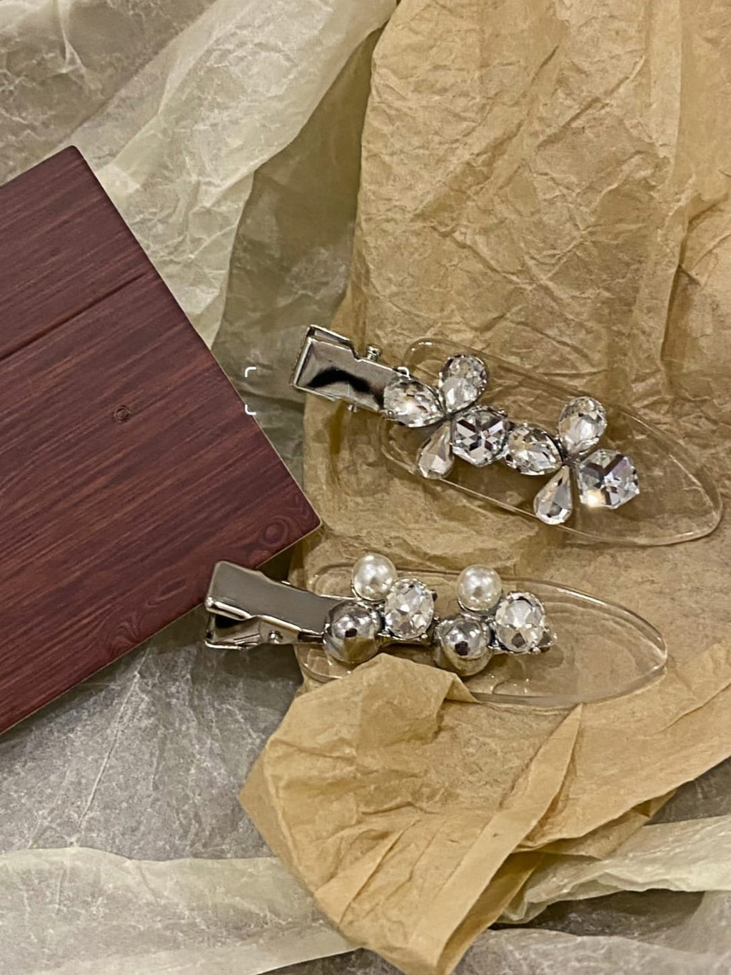 Rhinestone Pearl Invisible Hair Clips – 2-Piece No-Crease Set