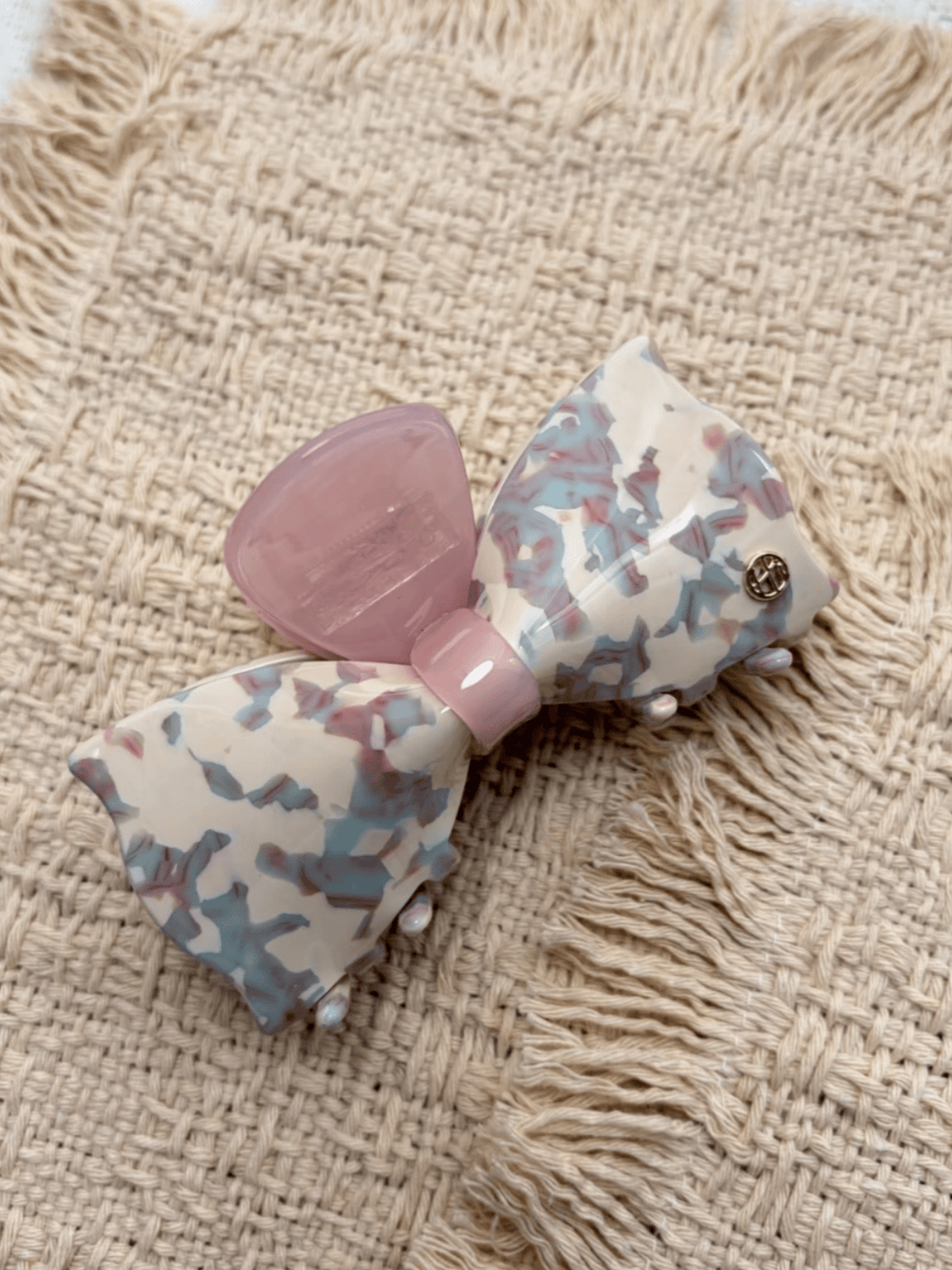 Romantic Acetate Bow Hair Claw Clip | Elegant Textured Hair Accessory