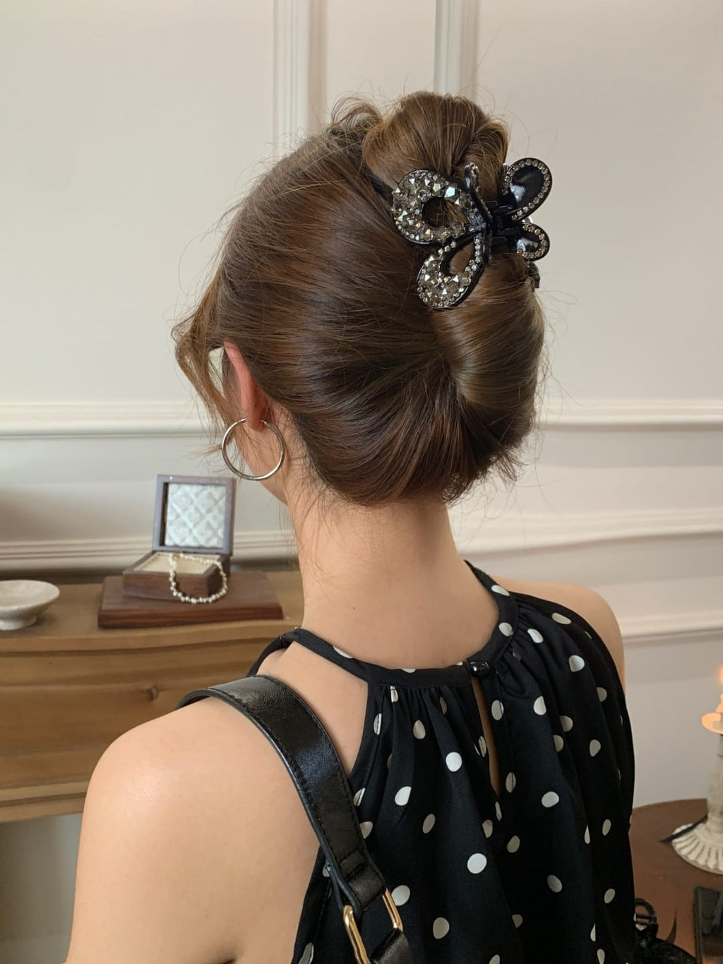 Sparkling Rhinestone Bow Hair Claw Clip | Vintage Acrylic Hair Accessory
