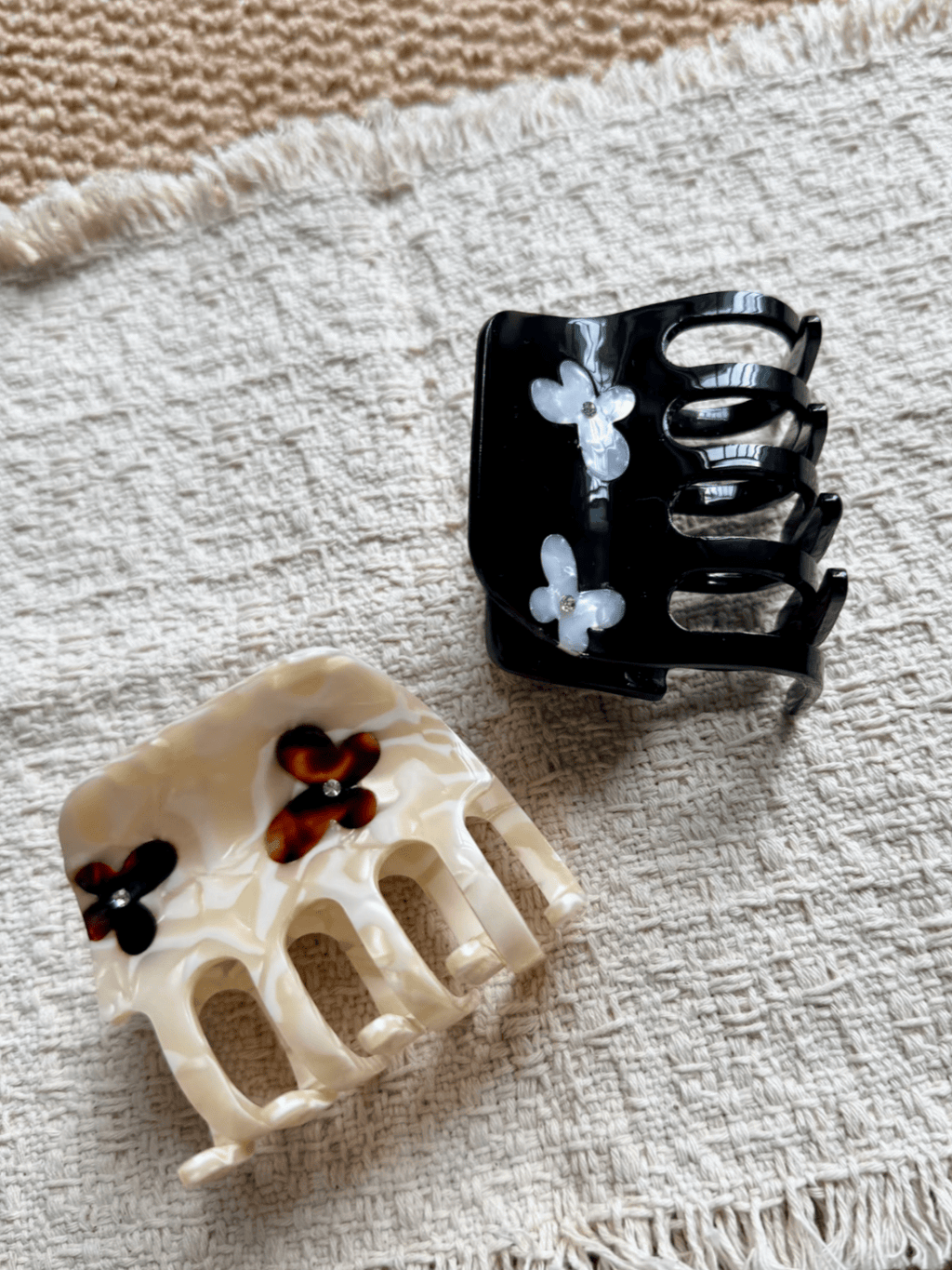 Vintage Flower Acetate Claw Clips Set | 2-Piece Floral Hair Accessories