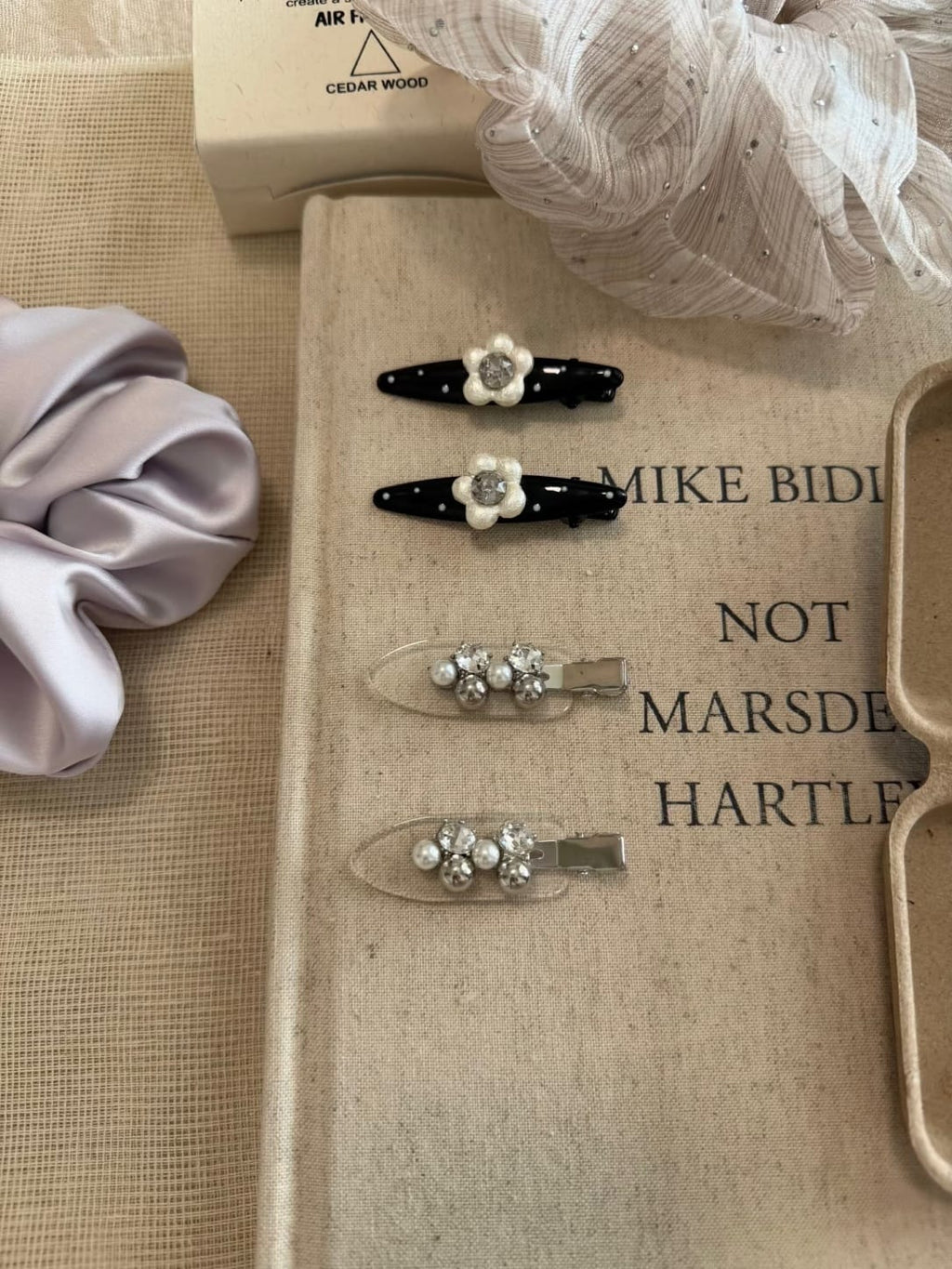 Vintage Polka Dot Floral Hair Clips – Mother-of-Pearl & Rhinestone